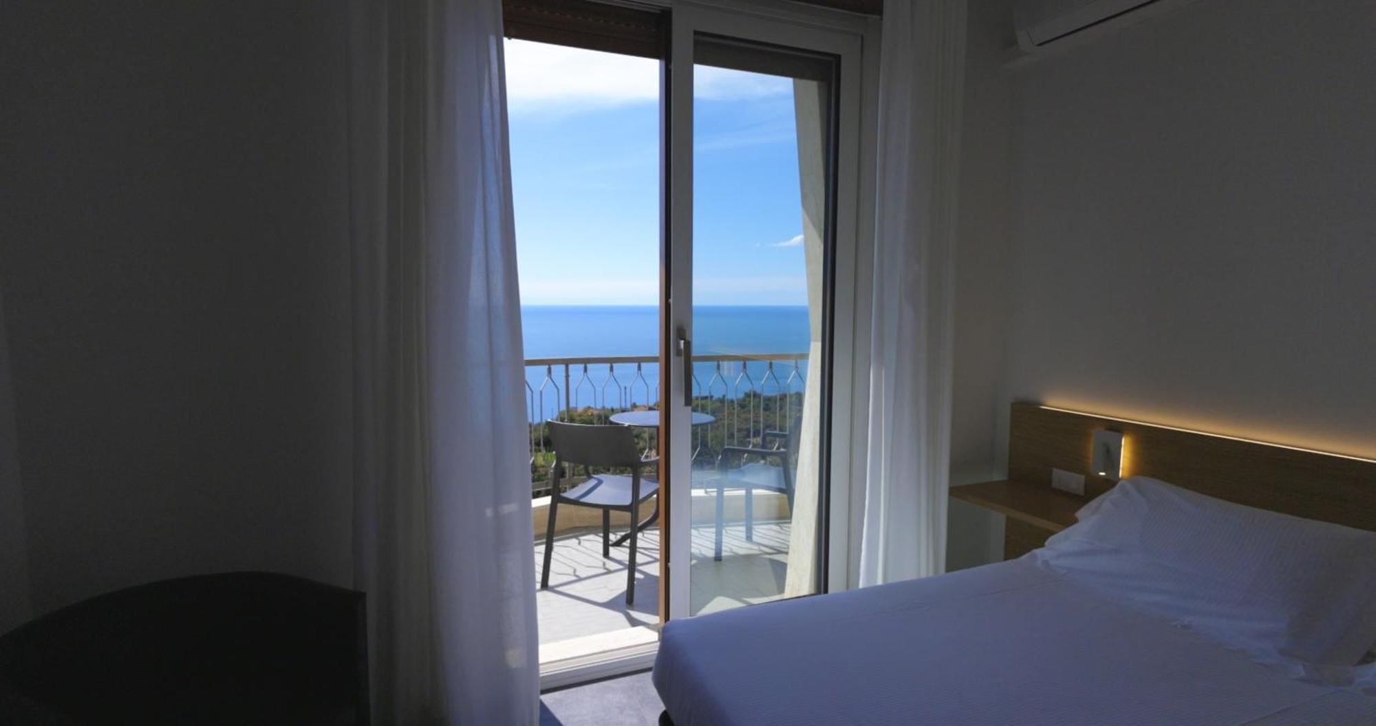 Hotel Due Gemelli ريوماجّوري المظهر الخارجي الصورة