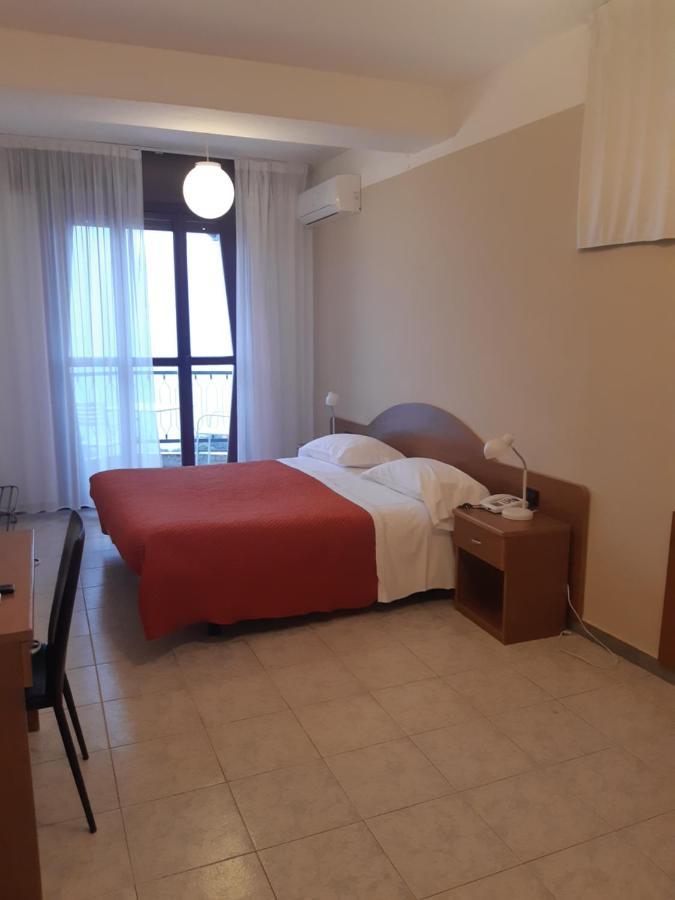 Hotel Due Gemelli ريوماجّوري المظهر الخارجي الصورة